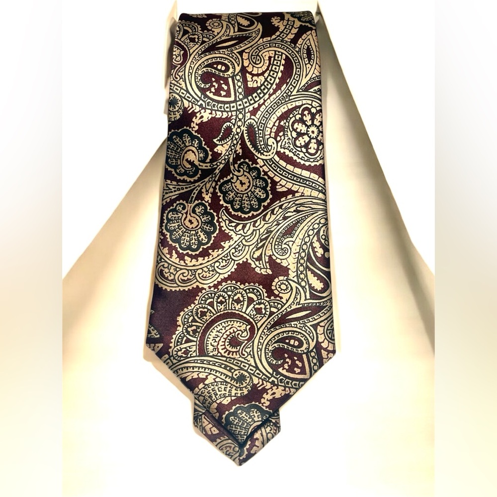 Pierre Cardin Vintage Classic Retro Ties Standard Size Burgundy and Gold silky